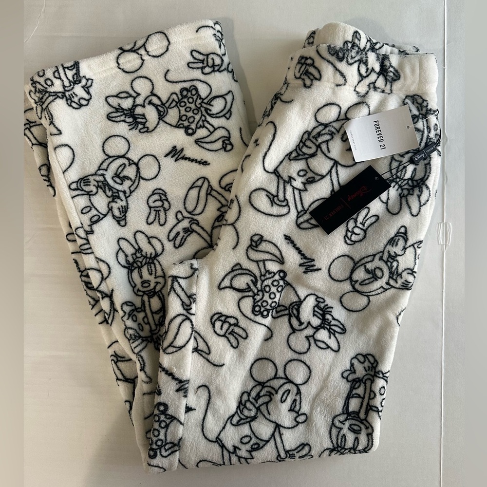 Forever 21 Disney Print Pants fleece small